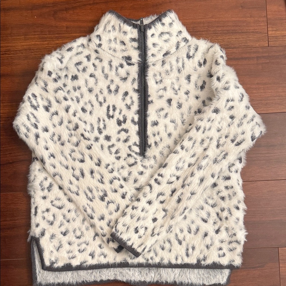 Anthropology Half-Zip Fuzzy Sweater- White and Gray